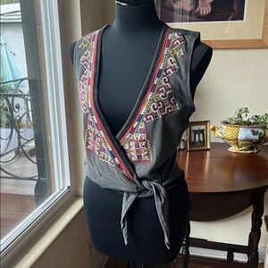 Free People distressed, gray, geometric embroidered Aztec vest. Medium.